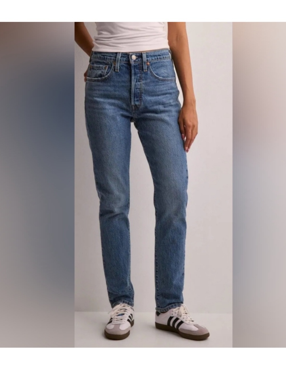 Levi's 501 Skinny Jeans in Medium Blue (27x28)